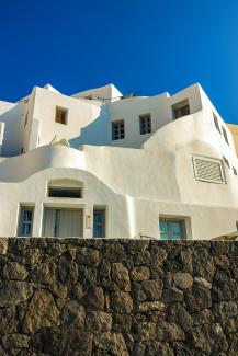 Double Room with Sharing Plunge Pool and Partial Caldera View