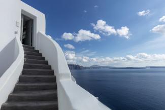 Deluxe Suite with Indoor Plunge Pool and Caldera View